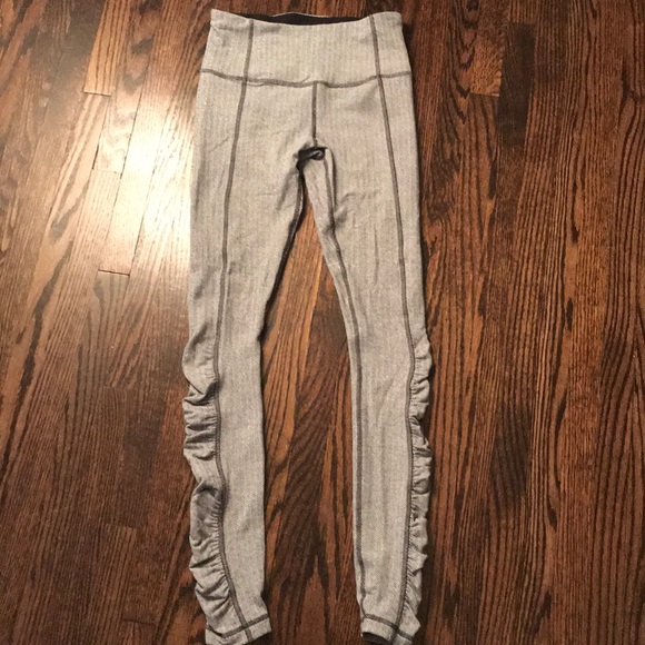 Lululemon 28” Leggings - Picture 2 of 5